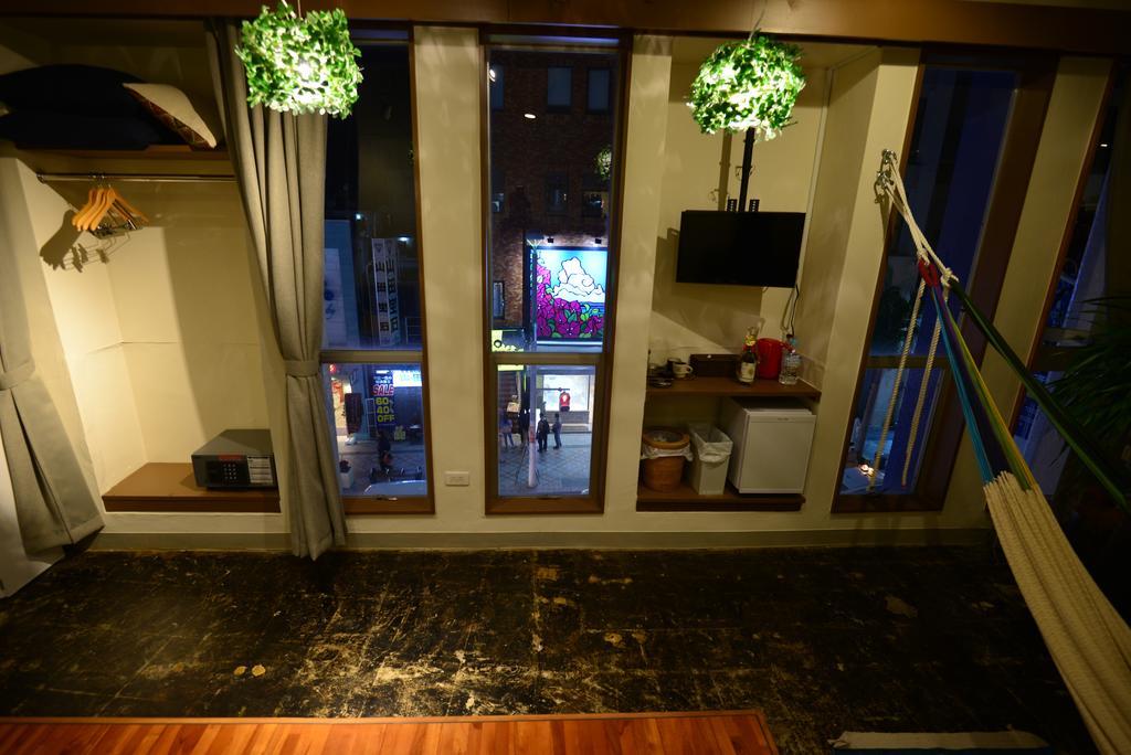 Guest House Kala Naha Exterior photo